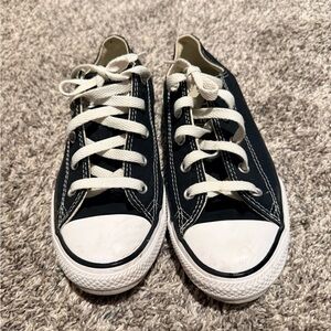 Classic Black and White Kids Sneakers size 3youth